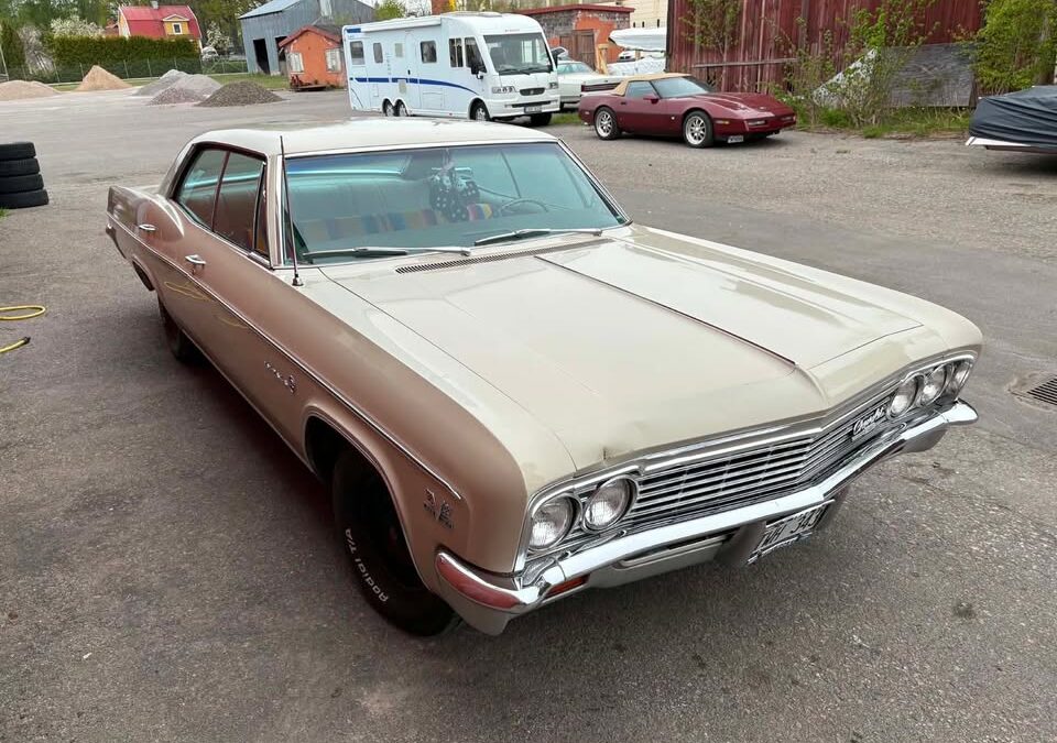 En riktigt fin original Impala 1966 😍.